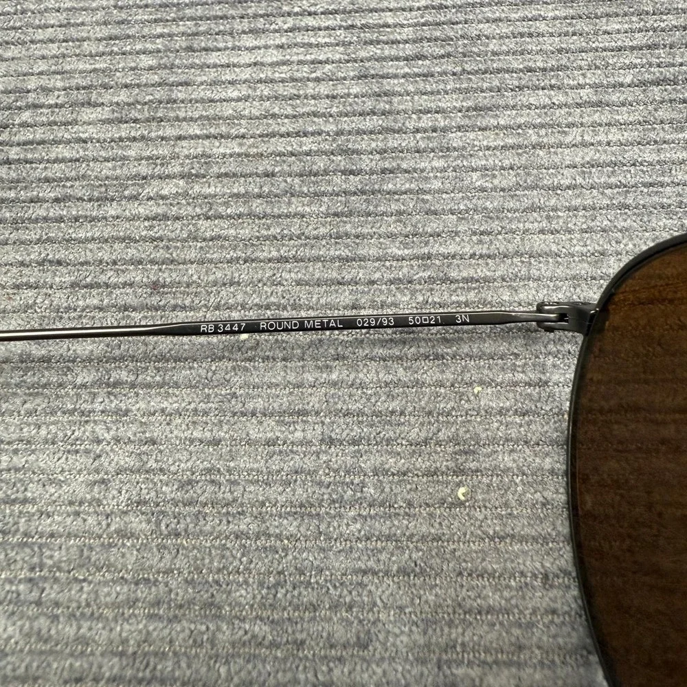 Ray-Ban details• feel